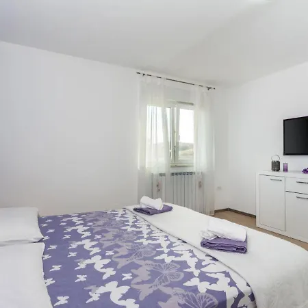 Nyaraló Holiday Home Villa Natalli - Lbn421