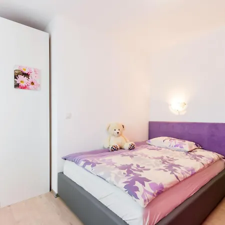 Holiday Home Villa Natalli - Lbn421