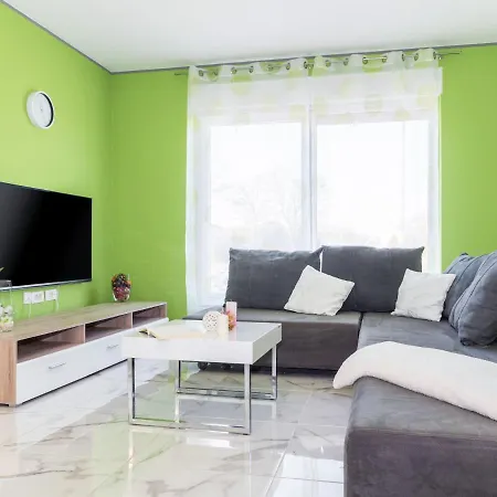 Holiday home Holiday Home Villa Natalli - Lbn421